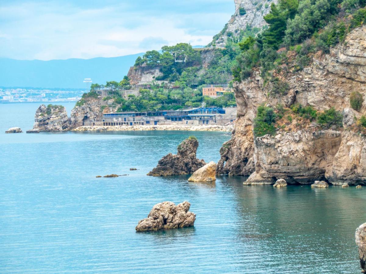 Quintessenza - Sorrento Coast Rentroom Vico Equense Bagian luar foto