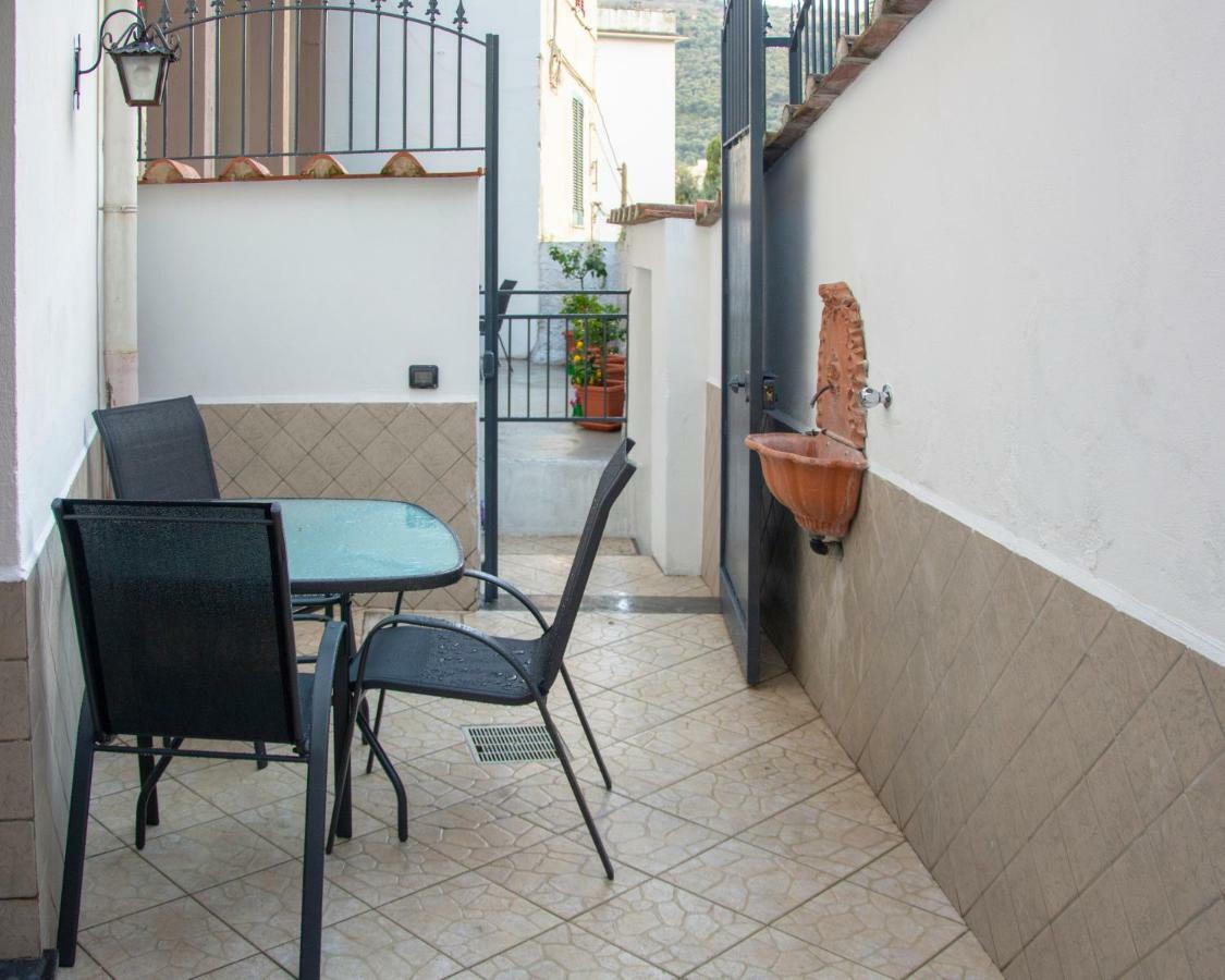 Quintessenza - Sorrento Coast Rentroom Vico Equense Bagian luar foto