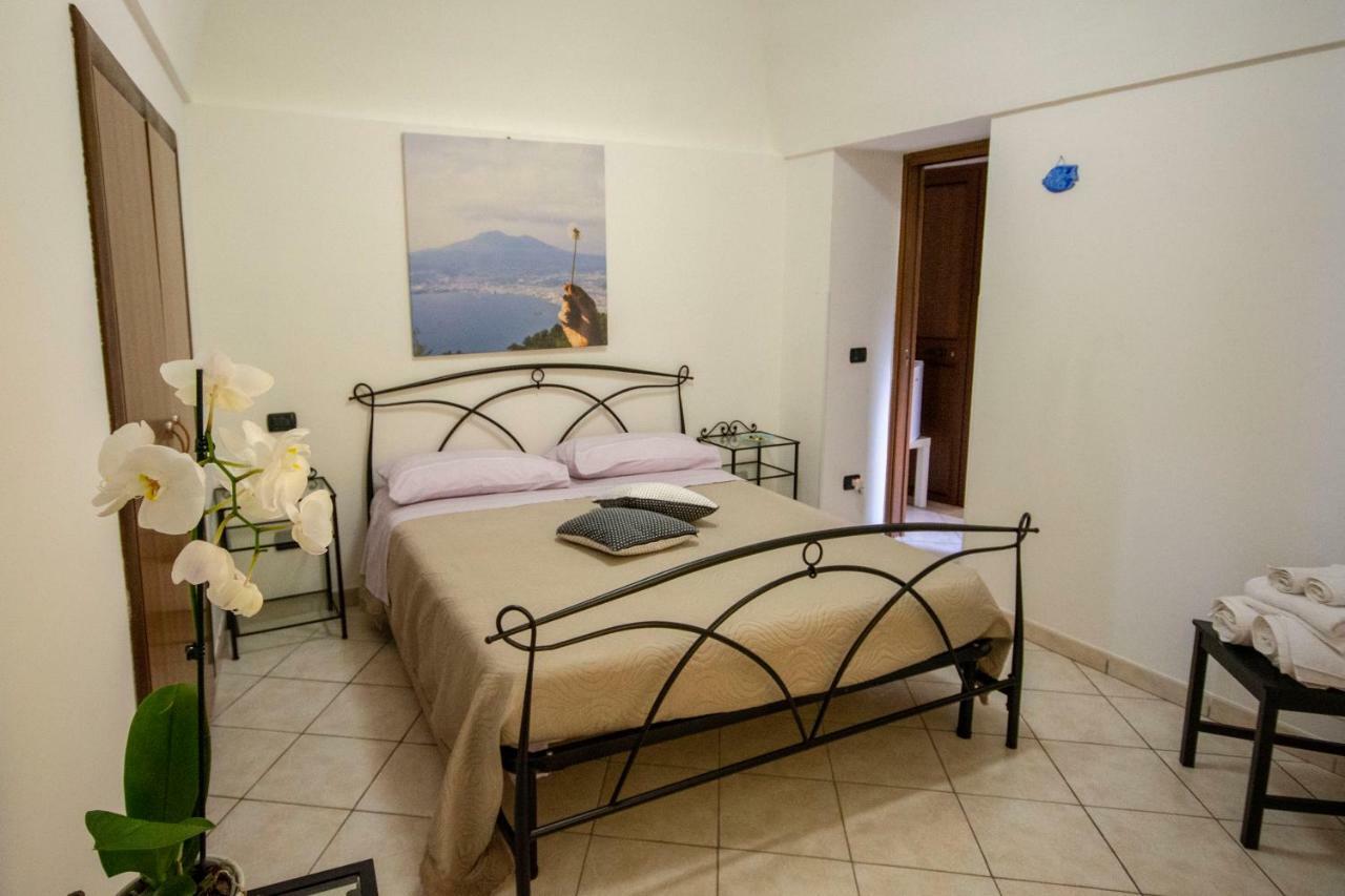 Quintessenza - Sorrento Coast Rentroom Vico Equense Bagian luar foto